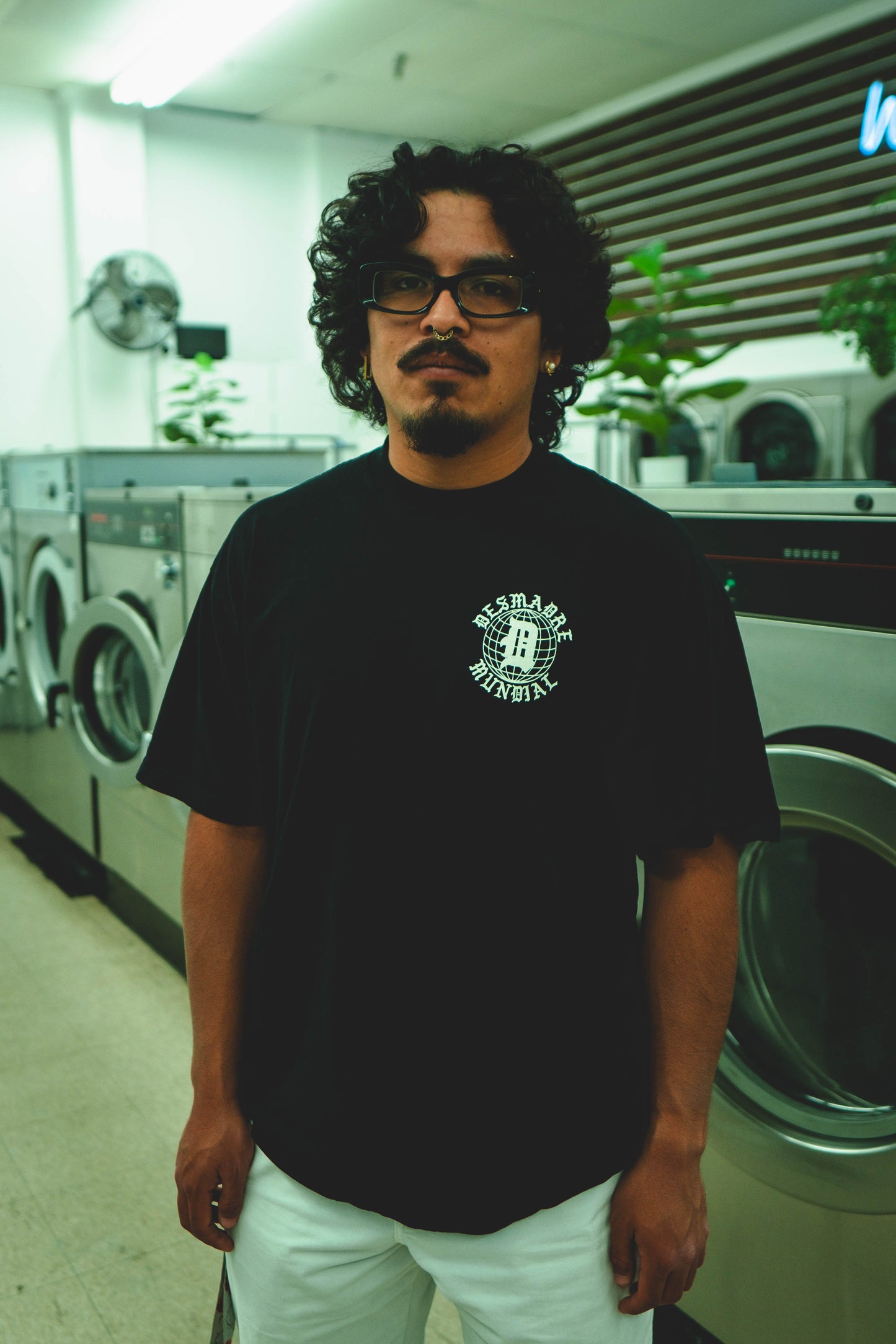 NO ONE IS ILLEGAL ON STOLEN LAND TEE: NEGRO