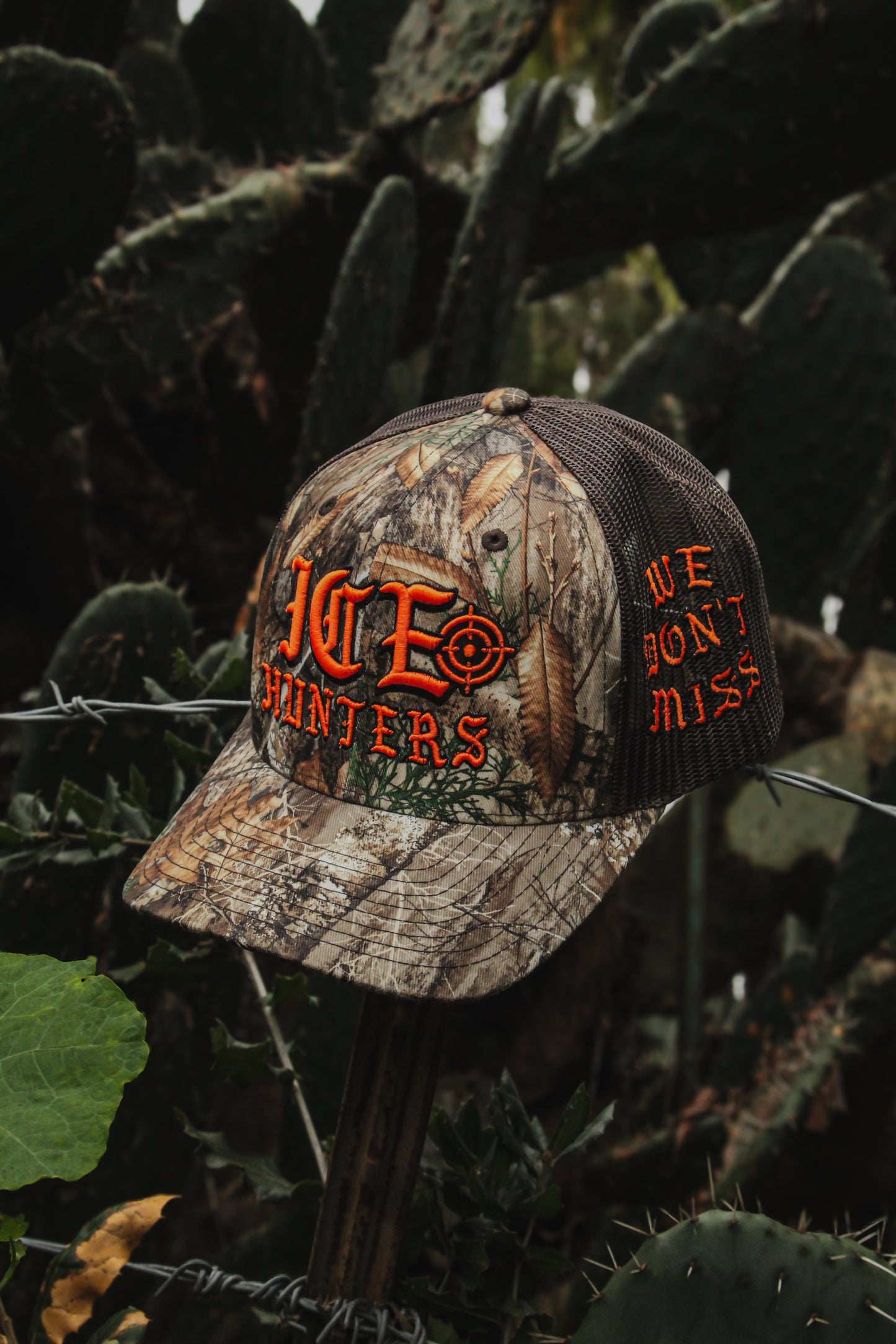 WE DON'T MISS: ICE HUNTERS HAT